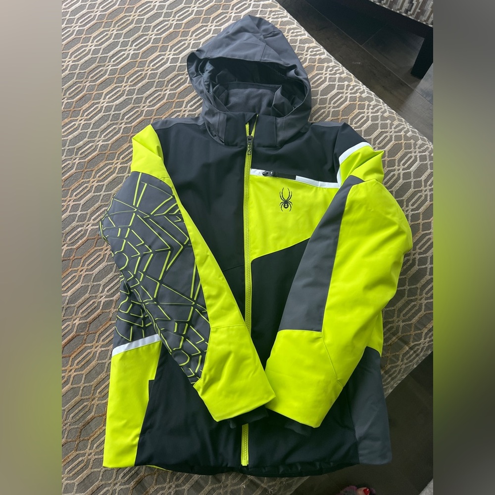 Boys Size 18 Spyder Insulated Jacket!